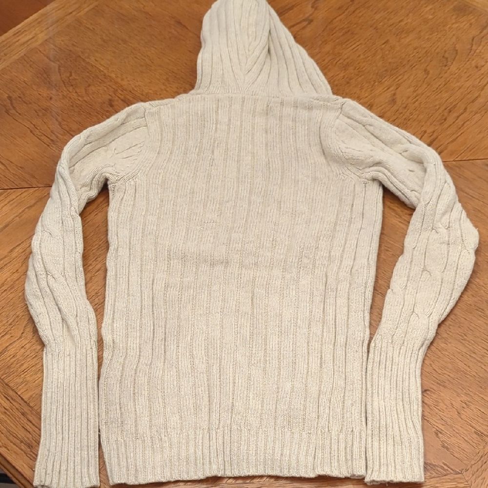 Y2K Hollister Women's Cable Knit Hooded V-Neck Sweater in Cream Bella Babydoll - Picture 9 of 11